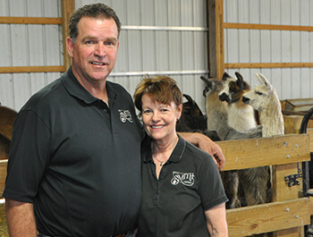 INFB Member Videos_Mark and Susan Smith_llamas