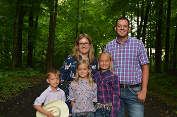 YF Winners_Wolheters_Family